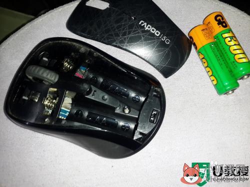 鼠标滚轴上下乱滚怎么回事_鼠标滑轮上下滚动错乱的修复教程