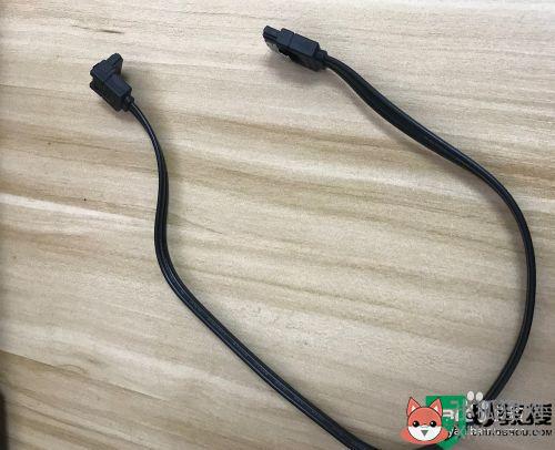 台式机械硬盘怎么安装_机箱机械硬盘安装图解